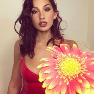 Meet your Posher, Reese